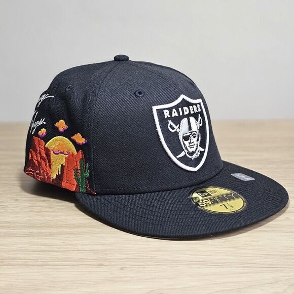 Las Vegas Raiders New Era Cloud Icons Fitted Hat 59FIFTY 7 Black Silver NFL Cap - Picture 1 of 14